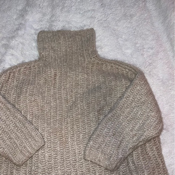 Free Pwople Cream Wool Blend Cowl Neck Sweater Turtleneck size XS (oversized) - Picture 1 of 5